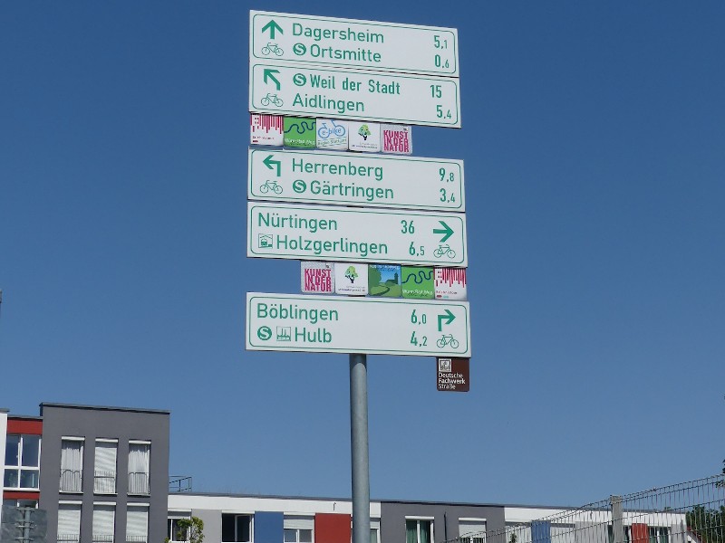 Fahrradwegbeschilderung in Ehningen